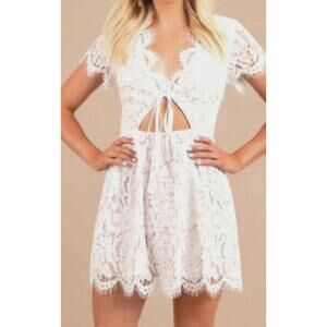 Nwt Tobi White Lace Dress with Tie Detail #70